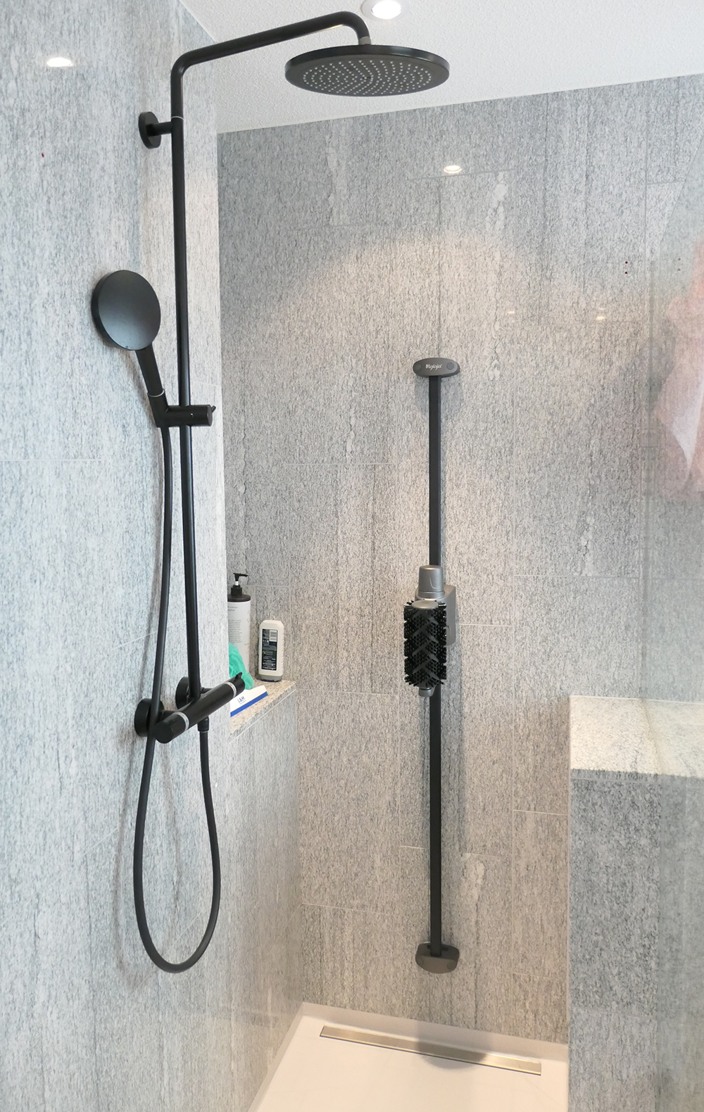 barrier free shower